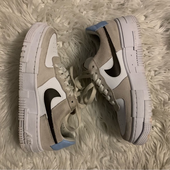 Nike Air Force 1 Pixel ‘Desert Sand’ - Picture 3 of 15